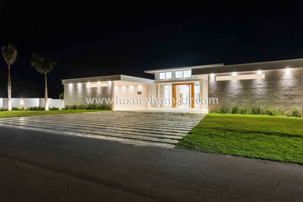 Casa de Cam[p La Romana Villa For Sale Vereda 4