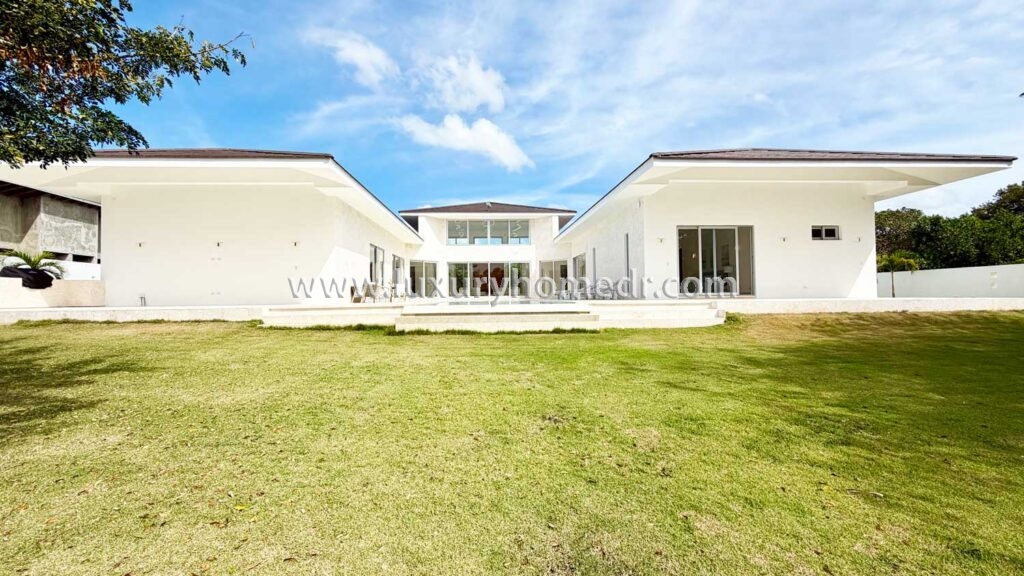 Casa de Cam[p La Romana Villa For Sale Vereda 39