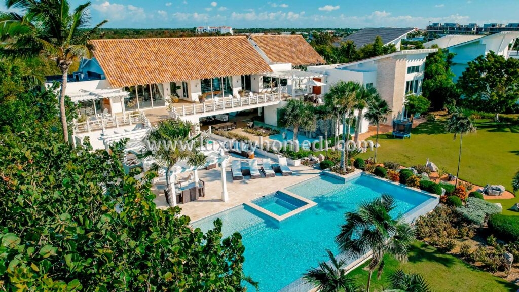 Oceanfront Villa Juanillo Cap Cana 2