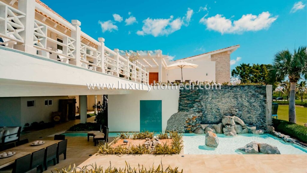 Oceanfront Villa Juanillo Cap Cana 6