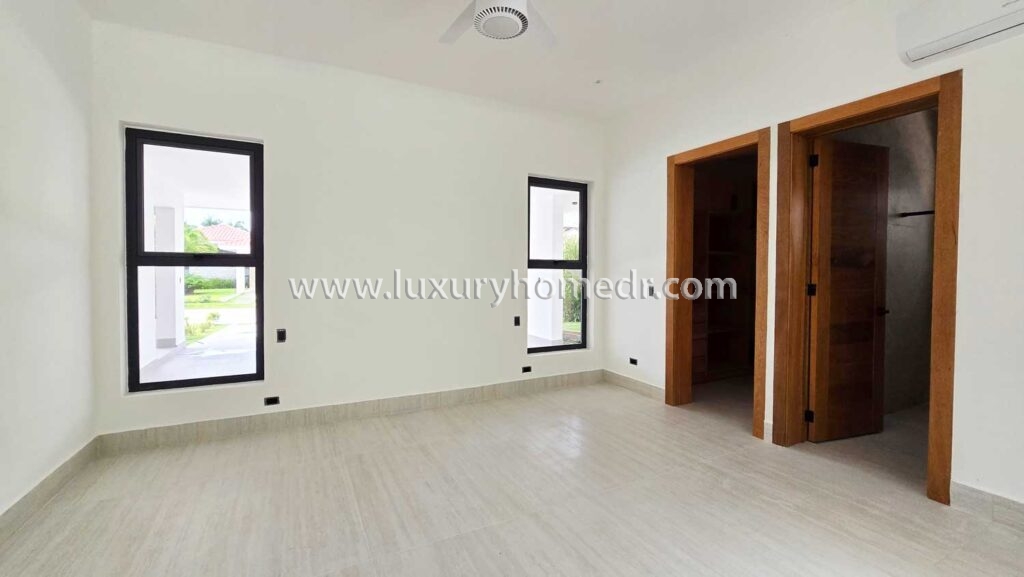 Elegant 4BR Villa Brand New in Punta Cana Viollage 28