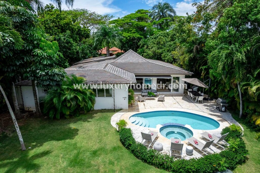 Villa in Los Lagos Casa de Campo La Romana 12