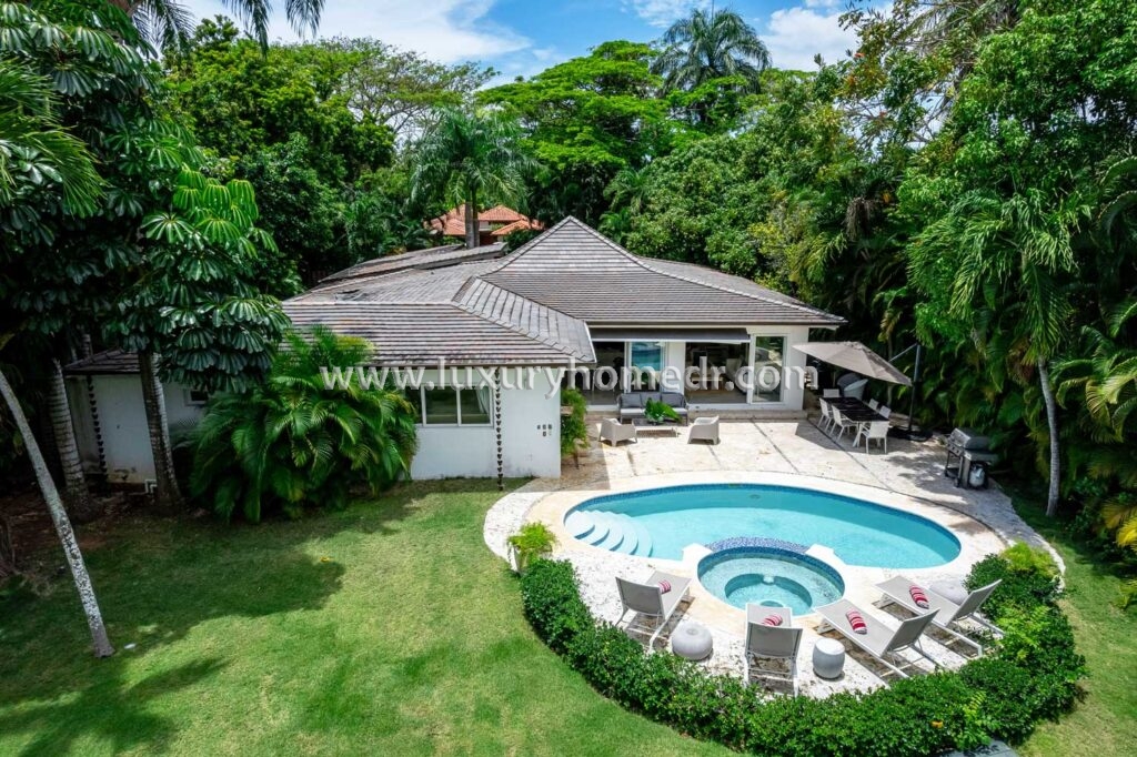 Villa in Los Lagos Casa de Campo La Romana 33