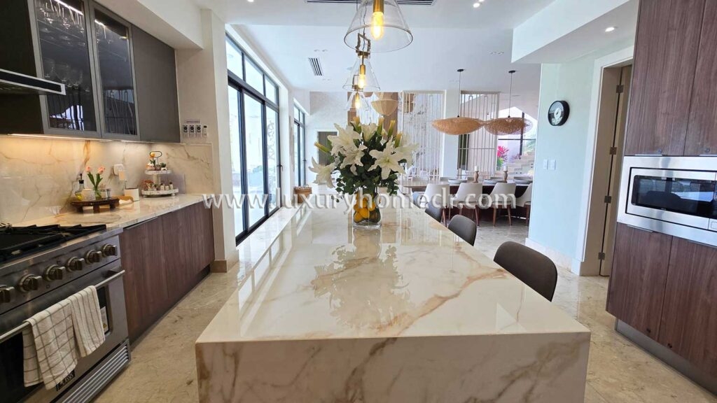 Modern villa in Las Iguanas Cap Cana 11
