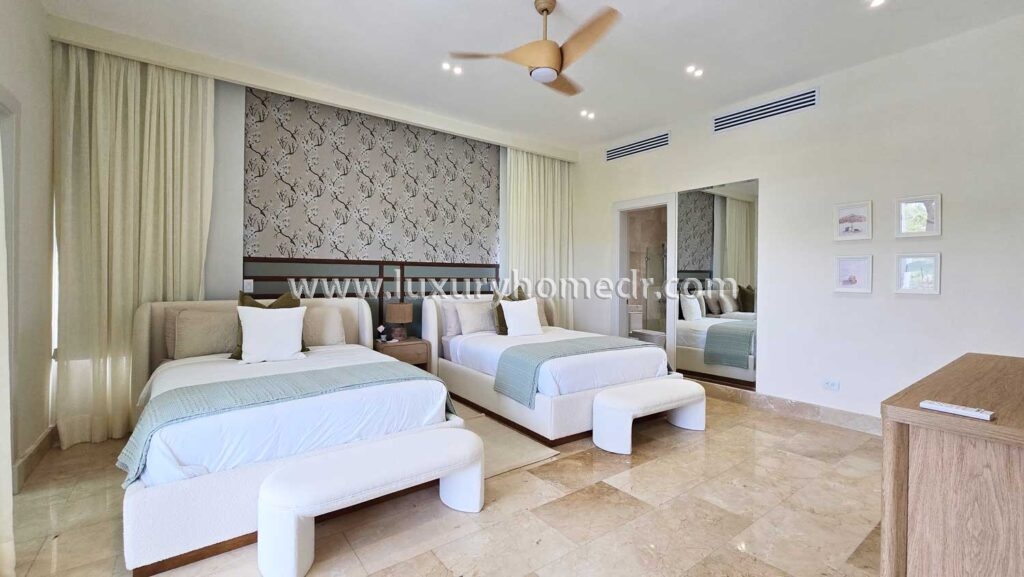 Modern villa in Las Iguanas Cap Cana 20