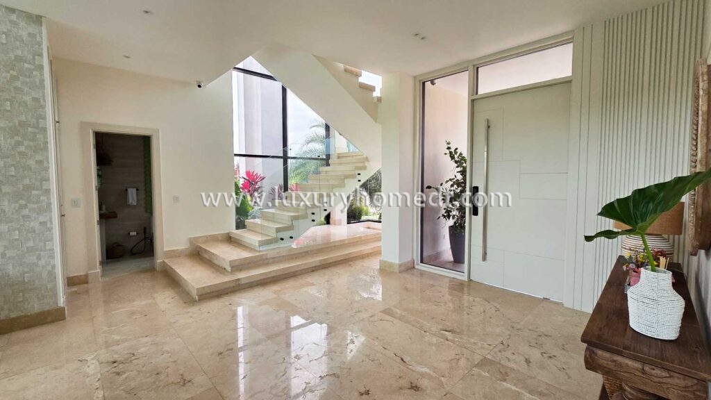 Modern villa in Las Iguanas Cap Cana 3