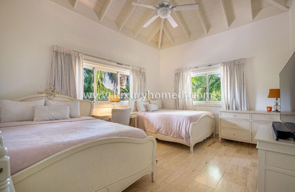 Villa in Casa de Campo la Romana For Sale 18
