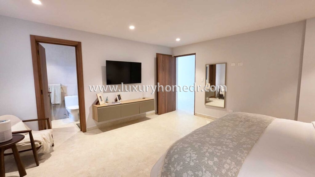 Villa Moderna For Sale in Punta Cana Village 27