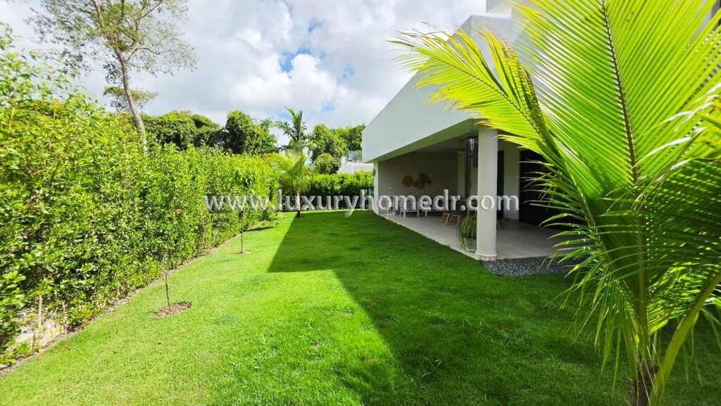 Villa Moderna For Sale in Punta Cana Village 35