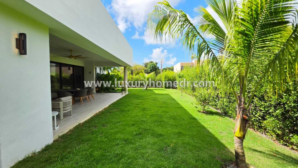 Villa Moderna For Sale in Punta Cana Village 38
