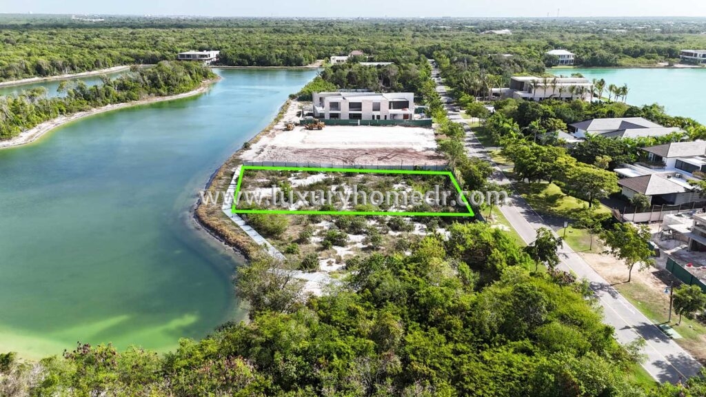 Plot of Land For Sale in Punta Cana Resort Los Lagos 1