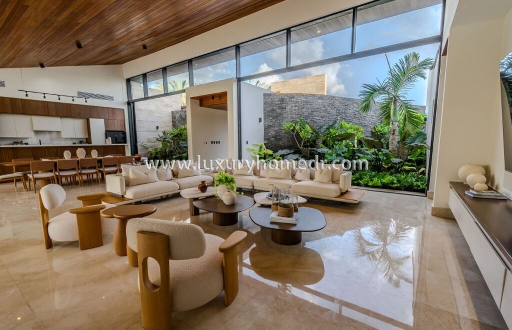 6BR Villa For Sale in Casa de Campo 5