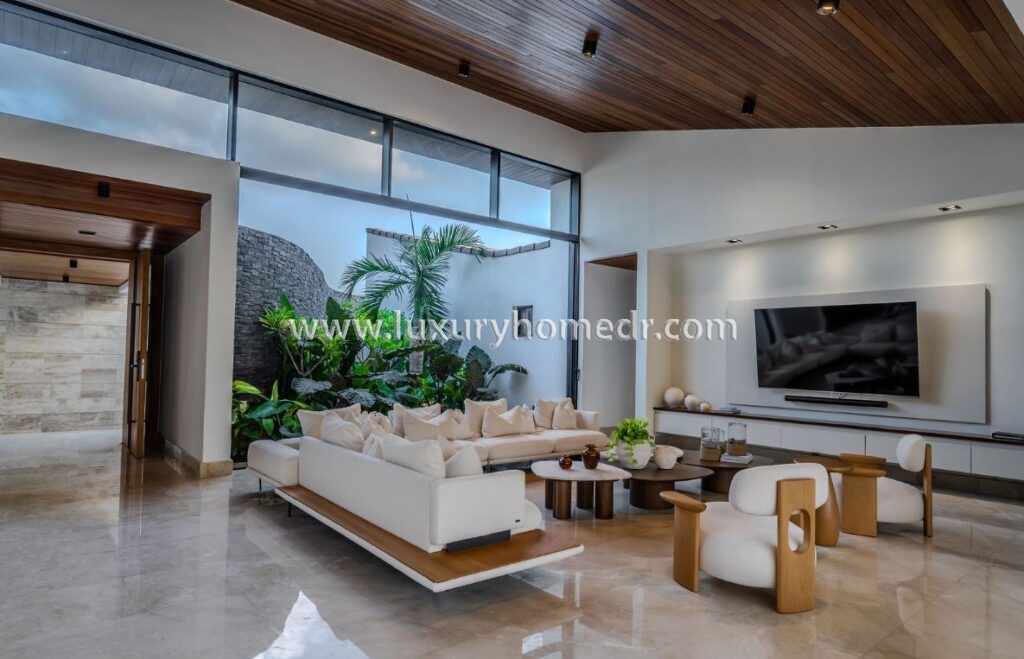 6BR Villa For Sale in Casa de Campo 8