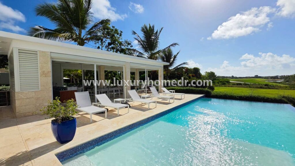 For Sale Golf View Villa 5BR in Hacienda Punta Cana Resort 10