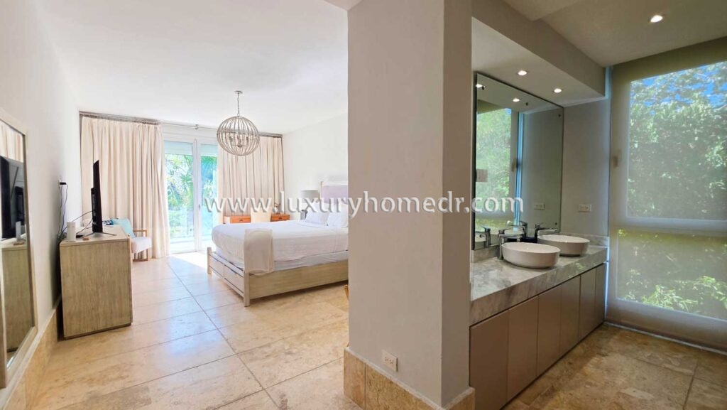 For Sale Golf View Villa 5BR in Hacienda Punta Cana Resort 22