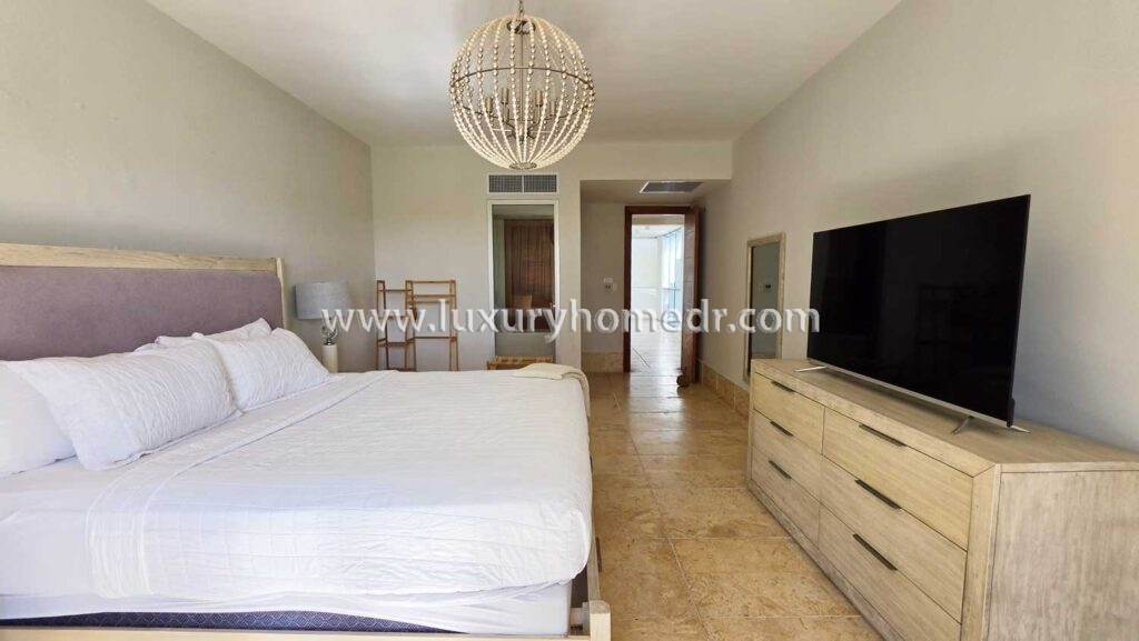 For Sale Golf View Villa 5BR in Hacienda Punta Cana Resort 25
