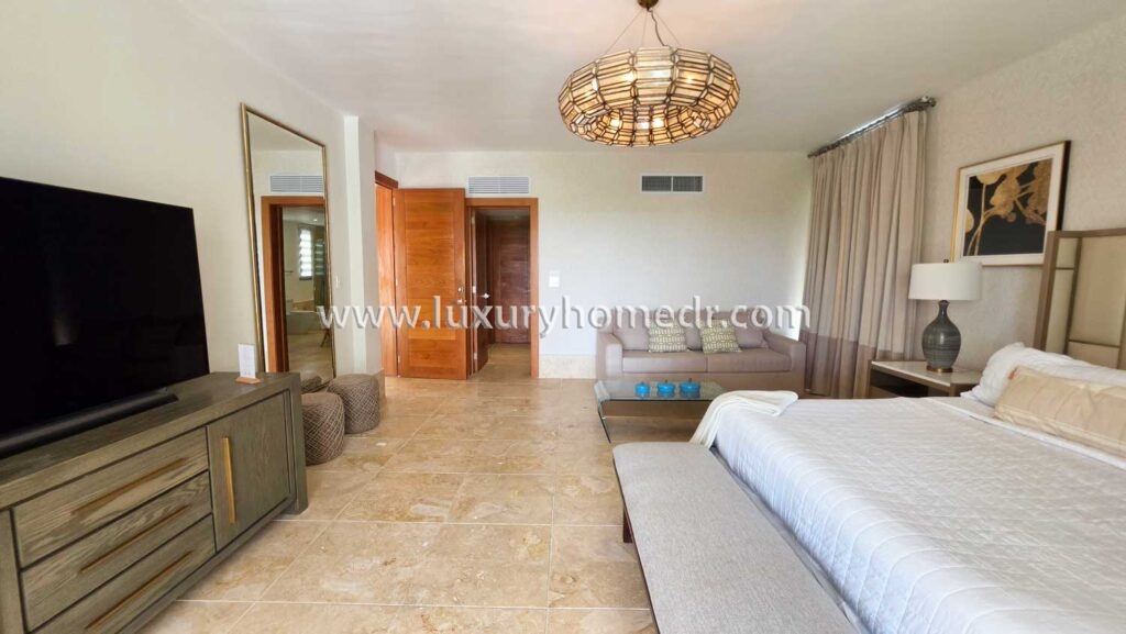 For Sale Golf View Villa 5BR in Hacienda Punta Cana Resort 31