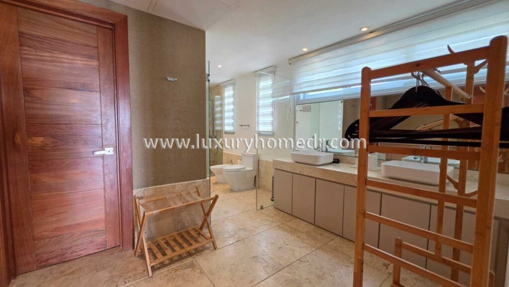 For Sale Golf View Villa 5BR in Hacienda Punta Cana Resort 32