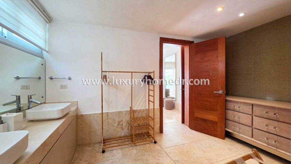 For Sale Golf View Villa 5BR in Hacienda Punta Cana Resort 33