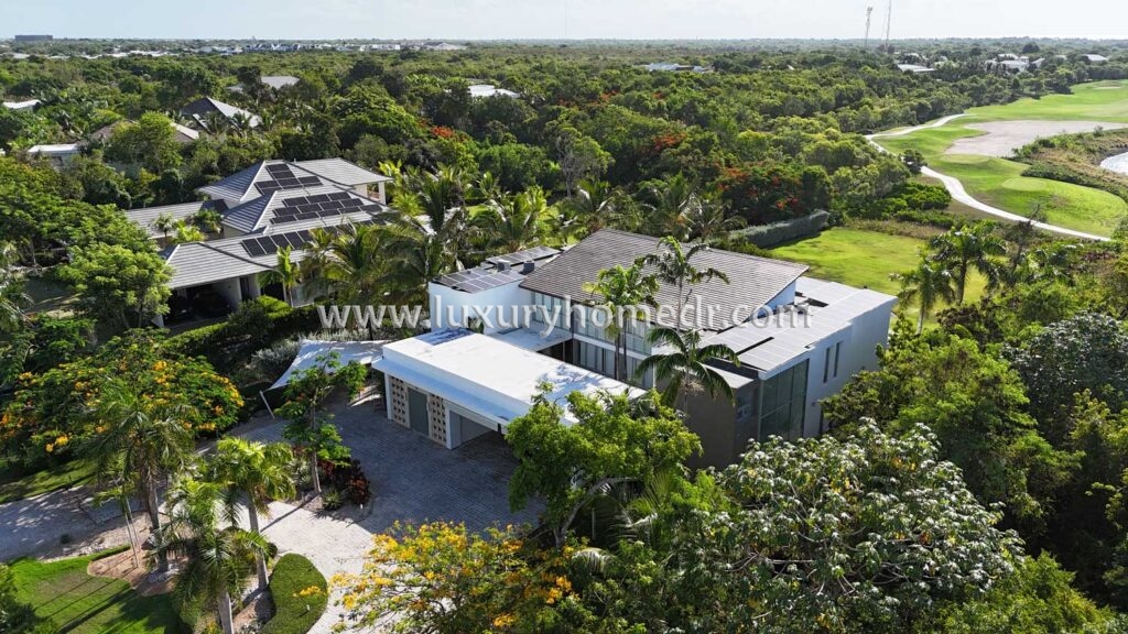 For Sale Golf View Villa 5BR in Hacienda Punta Cana Resort 38